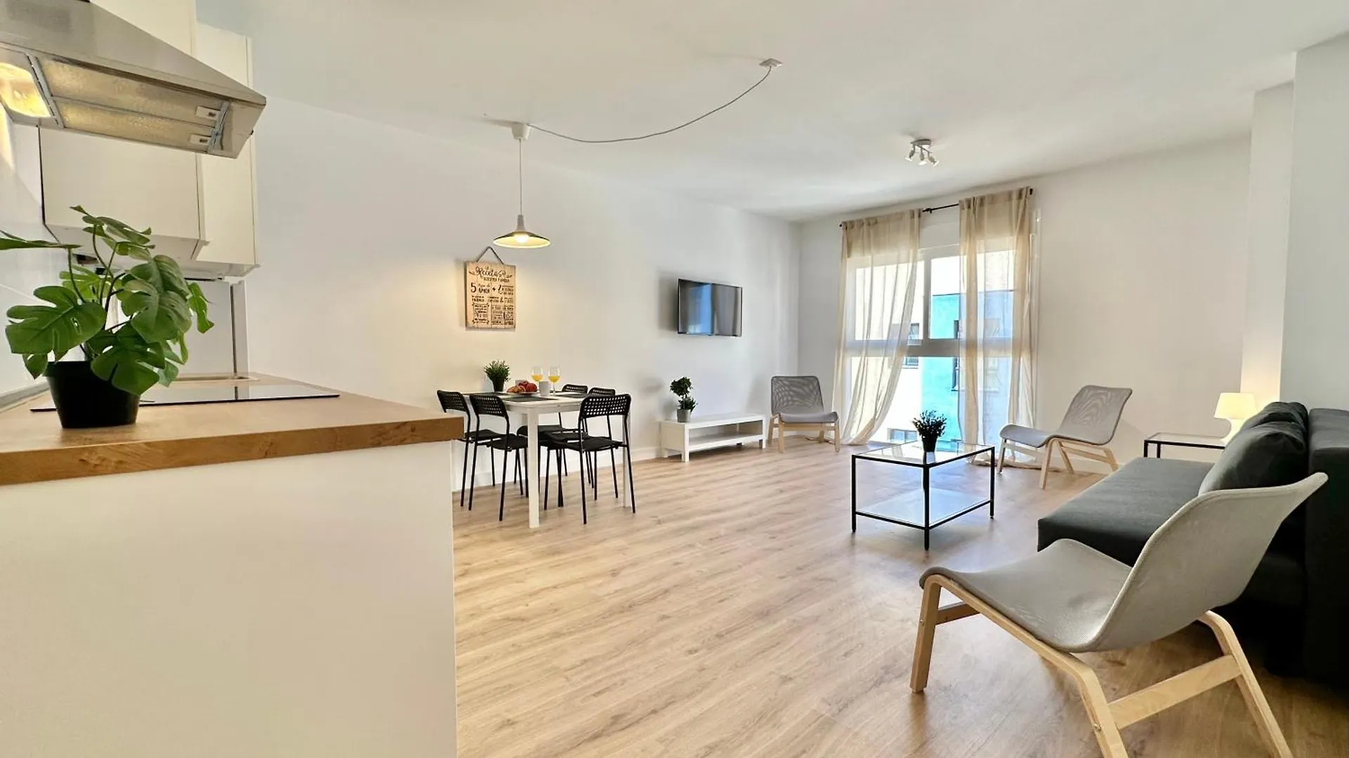 Sunny Seas Hideaway Apartment Los Abrigos İspanya