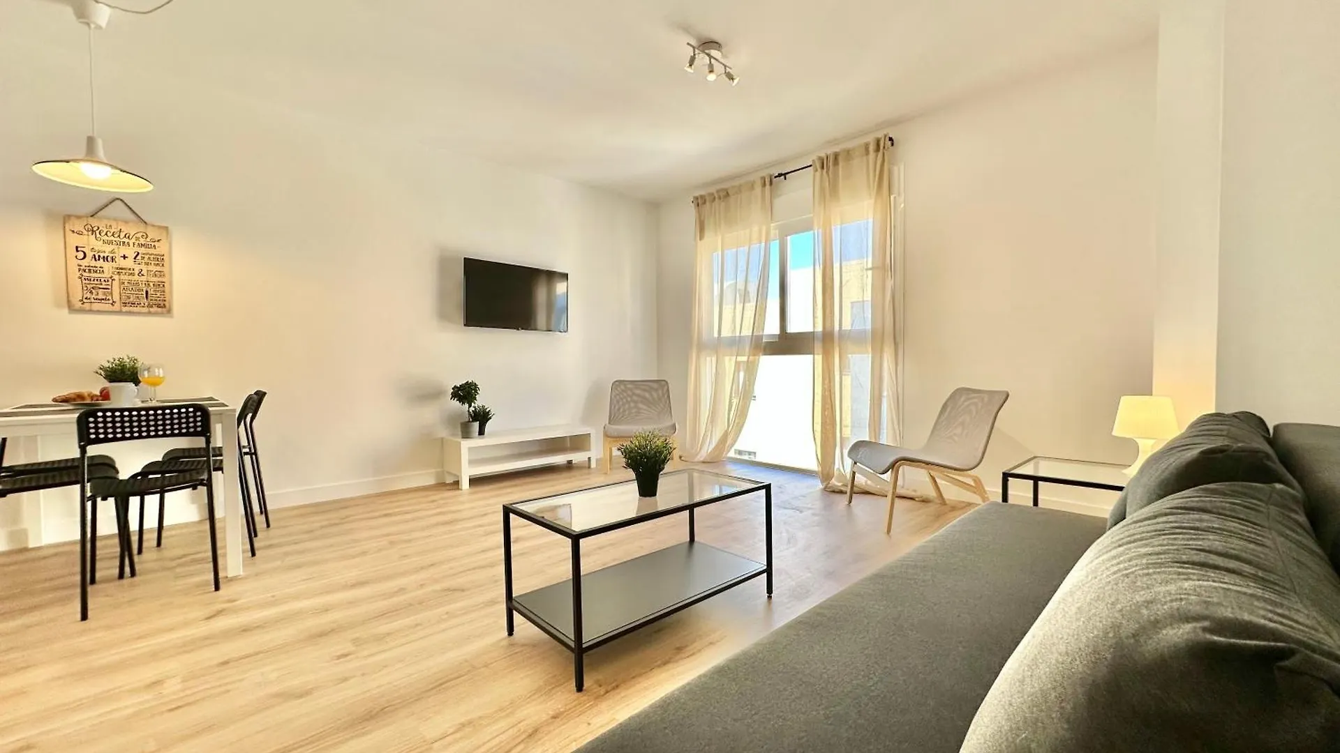 Sunny Seas Hideaway Apartment Los Abrigos